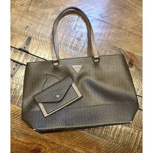 Guess Large Logo Tote With Mini Chain Wallet Purse MSRP $175
